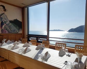 Goodstay Beach Hotel Geojedo - Geoje - Restaurante