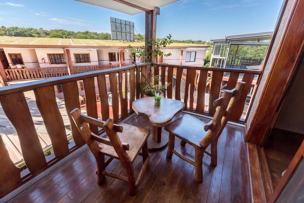 Tupa Boutique Hotel - פוארטו איגואזו - מרפסת