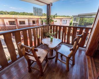 Tupa Boutique Hotel - Puerto Iguazú - Balcón