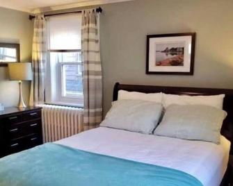 Sunny Home B&B - Charlottetown - Bedroom