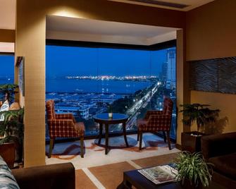 جين مانيلا باي شانجري لا - باساي ستي - ردهة