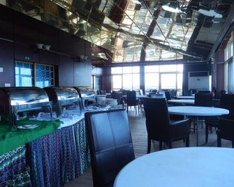 Noubou International Hotel Bonapriso - Duala - Restaurante