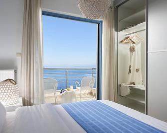 Xenia Residence & Suites - Pilio - Bedroom