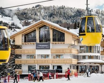 Hotel Arkadia - 'Adults Only' - Corvara in Badia - בניין