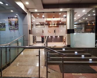 Hotel Subhalakshmi Palace - Karaikudi - Lobby