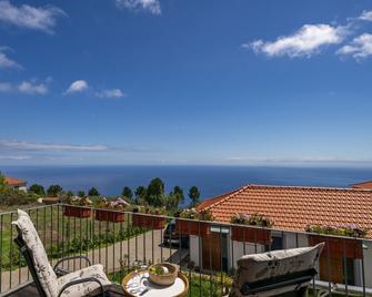 OurMadeira - Quinta Inácia, countryside escape - Prazeres - Balcón