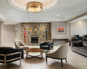 DoubleTree by Hilton Hotel Pittsburgh Airport - Moon - Salónek