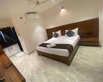 Aatithya Residency - Alandi