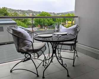 The Botanical 304 - Albury - Balcony