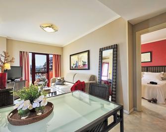 Holiday Premium Resort - Benalmádena - Living room