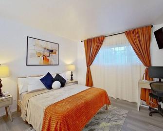 3 Bed/2 Bath-Dogs Ok-Pool-15 Min To Hermosa Beach & Dtla. - Gardena - Bedroom