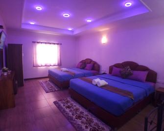 Hi Tech Resort - Kabin Buri - Habitación