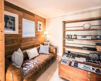 Sugar Hotel - Cape Town - Living room