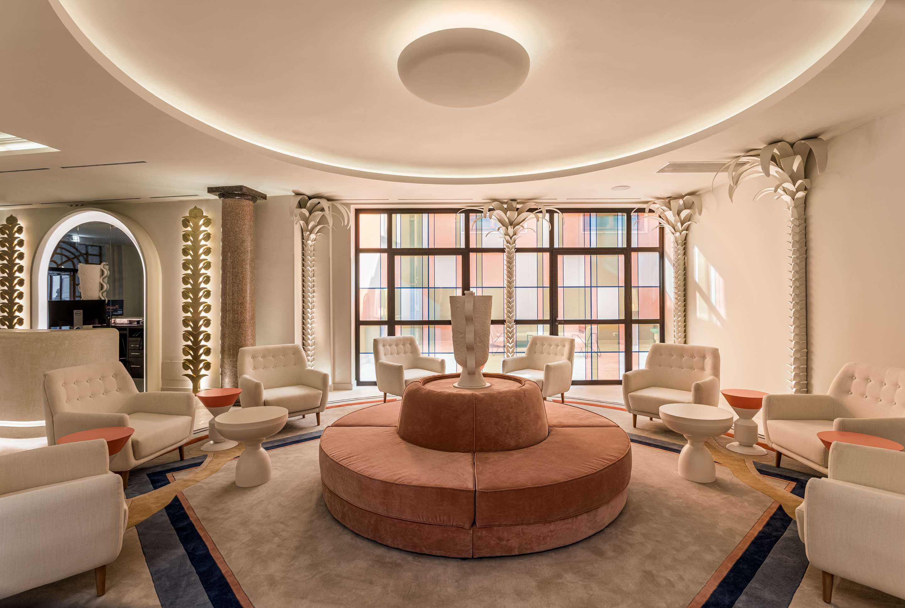 Lounge view of Room Mate Filippo