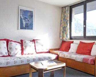 Apartment Le Chamois Blanc-10 by Interhome - Chamonix - Pokój dzienny