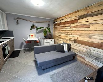 Lucia's Wood House - Bieno - Sala de estar