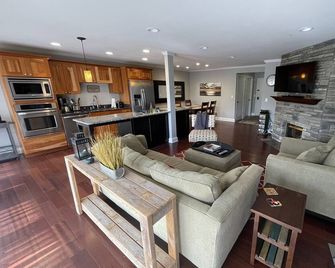Beautifully modernized Abbey Villa - Fontana-On-Geneva Lake - Sala de estar