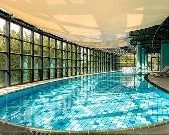 Corendon Amsterdam Schiphol Airport, a Tribute Portfolio Hotel - Badhoevedorp - Piscine