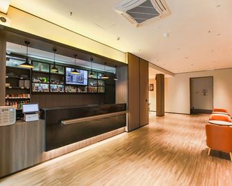 Hanting Hotel Harbin Xuefu Road - Harbin - Front desk