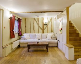 Lavender Cottage - Eye - Wohnzimmer
