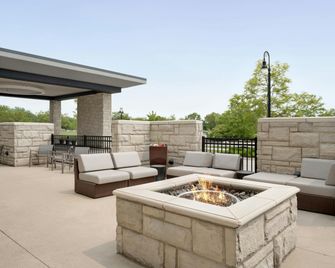 SpringHill Suites by Marriott Chicago Southeast/Munster, IN - Munster - Patio