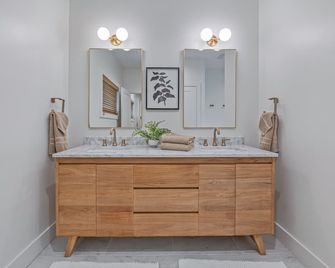 Brand New 10 Min to Downtown And Private - Asheville - Badrum