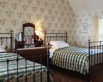 Thatched Irish Cottage in Beautiful and Tranquil Countryside - Adare - Bedroom