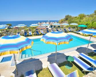Hotel Villa Cimmentorosso - Forio - Pool
