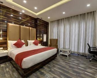 Golden Tree - Noida
