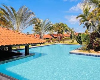 Hotel Ibiza Cumbuco - Caucaia - Басейн