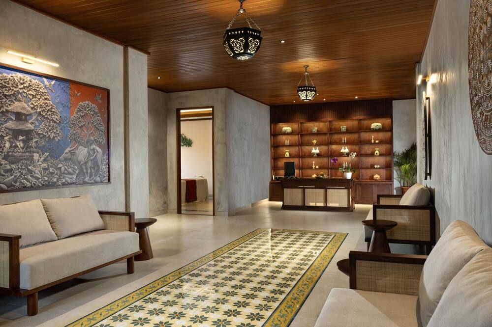 إينارا ألاس هاروم - غيانيار - ردهة