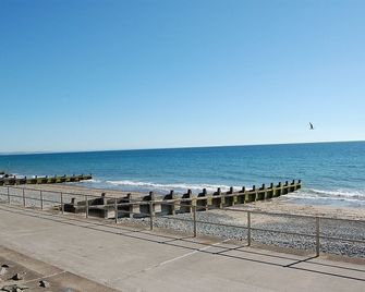 Sunny Side Up Beach House in Tywyn - Tywyn - Beach