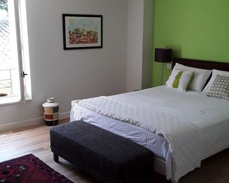 Vaucluse Provence: Magnificent 19th century Mas in the vineyards - Mazan - Bedroom