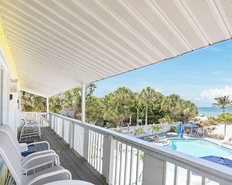 Tropical Breeze Beach Club - Holmes Beach - Balcón