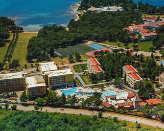 Hotel Garden Istra Plava Laguna - Umag - Building