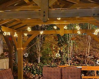 The Iris Garden Downtown Cottages and Suites - Nashville - Patio