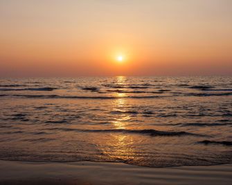 Mobor Beach Resort - Betul - Playa