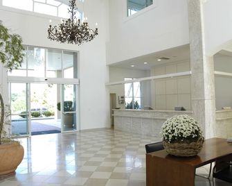 Vitória Hotel Convention Indaiatuba - Indaiatuba - Salónek