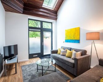 52 Old Elvet - Durham - Living room