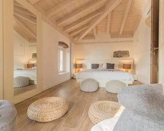 Elizabeth House Varenna - Varenna - Bedroom