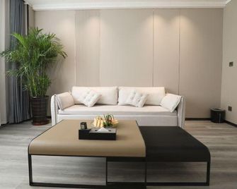 Hengxing Hotel - تشينغداو - غرفة معيشة