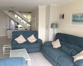 20 Mallorca Duplex - Umdloti - Living room