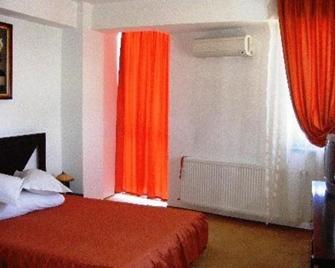 Hotel Sorelo - Piteşti - Slaapkamer