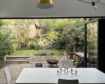 Lovely family house in East Dulwich - London - Restaurant