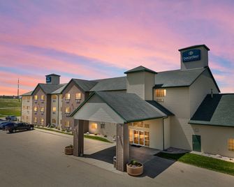Boarders Inn & Suites By Cobblestone Hotels - Shawano - Shawano - Budova