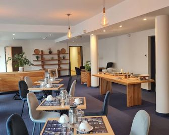 B&B HOTEL Rodez Bourran - Rodez - Restaurang