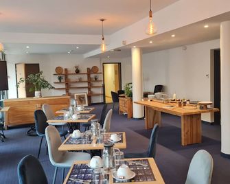 B&B HOTEL Rodez Bourran - Rodez - Restaurang