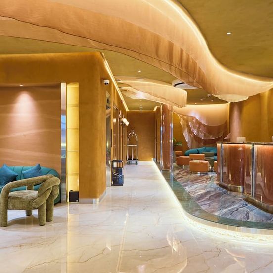 Kin Hotel Ly Tu Trong image 1