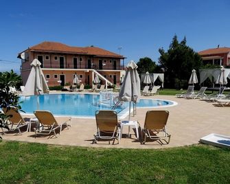 Eleni's Garden - Alikanas - Pool