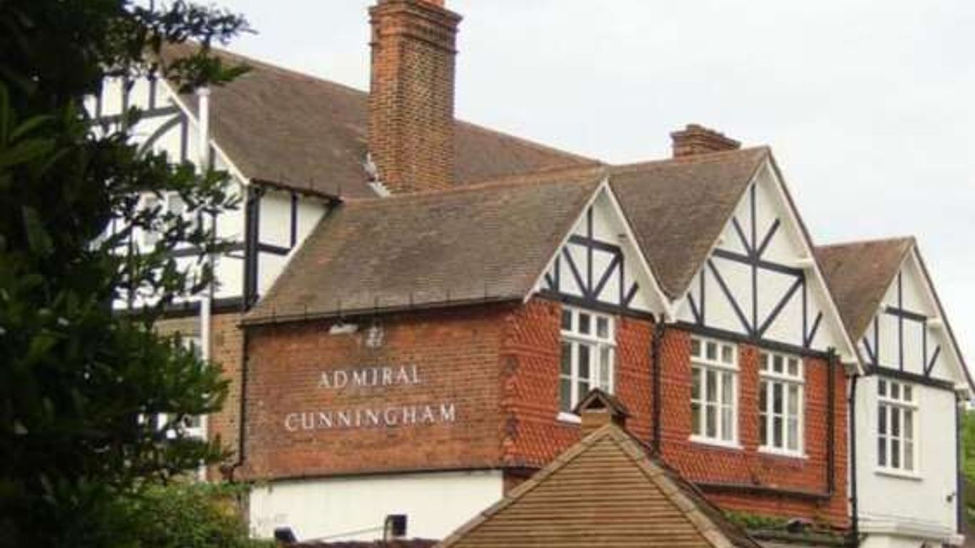 The Admiral Cunningham Hotel
